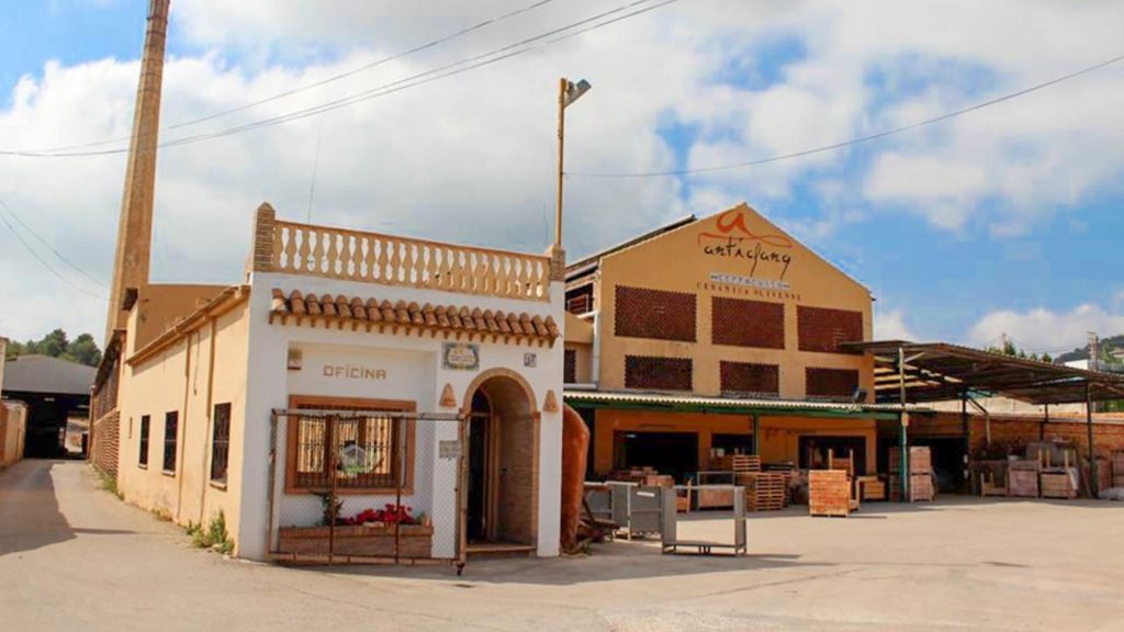 Nuestra empresa Antigfang, baldosas barro artesanales en Valencia