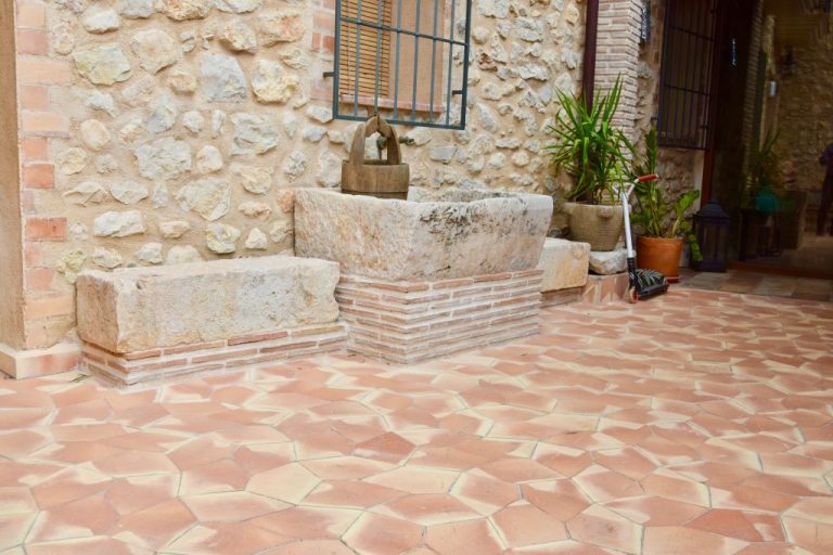 Baldosas de barro artesanal Anticfang Valencia