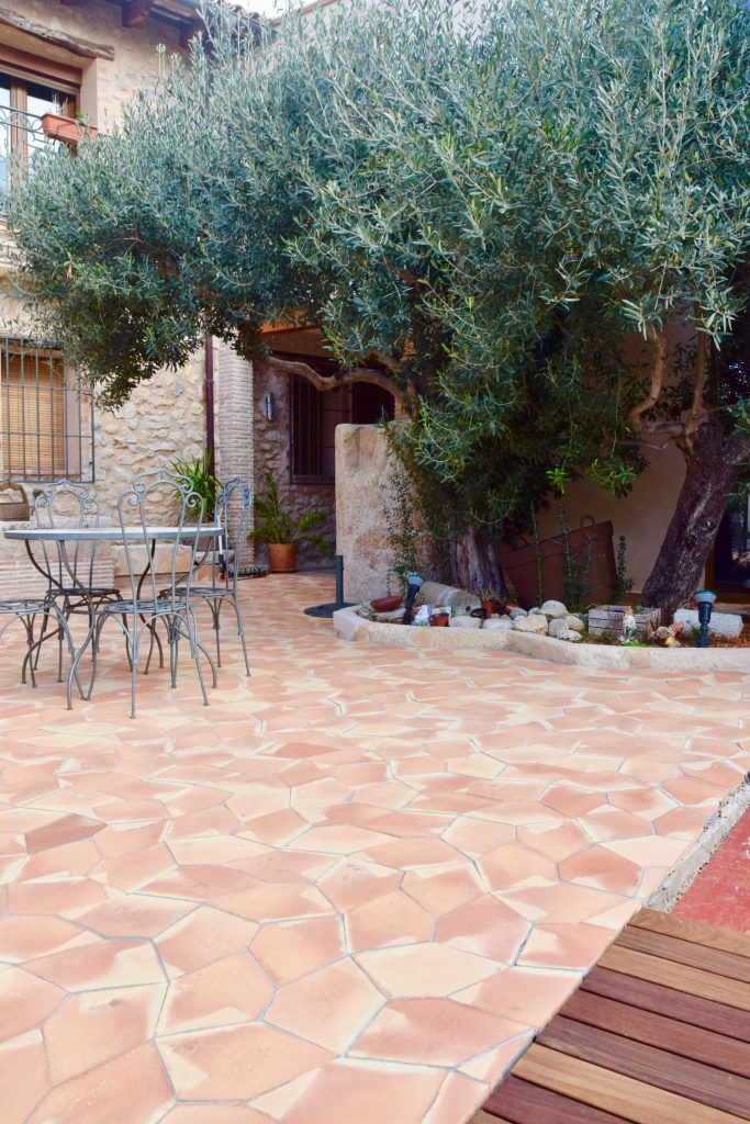 Terracuita Baldosas barro artesanal en Valencia