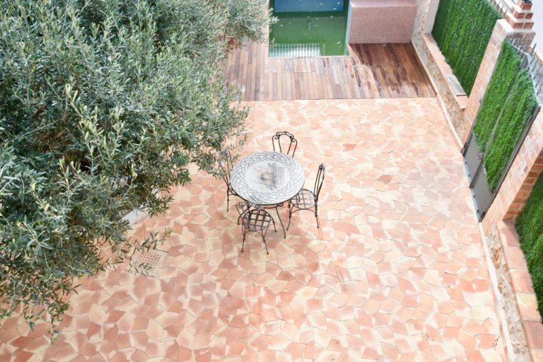 Baldosas de barro artesanal Anticfang Valencia