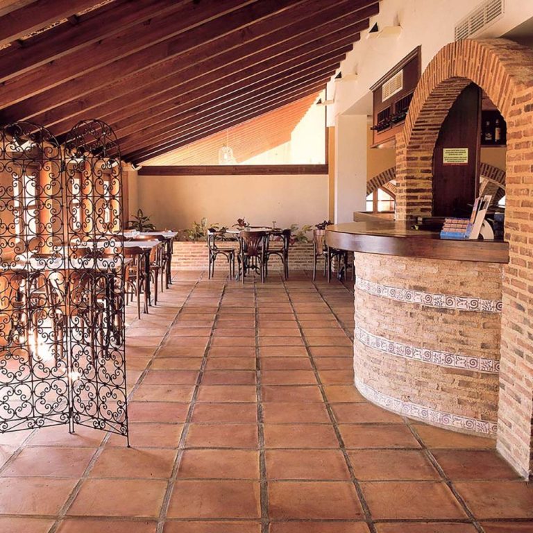 Terracuita Baldosas barro artesanal en Valencia