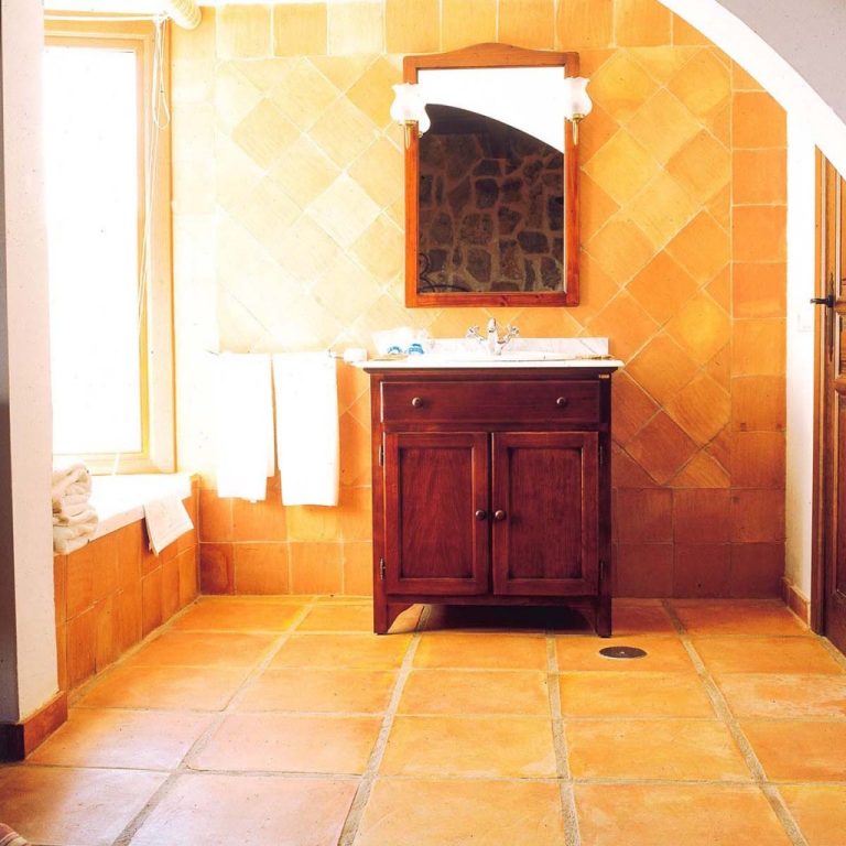 Terracuita Baldosas barro artesanal en Valencia