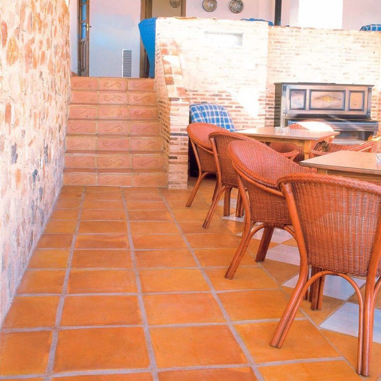 Terracuita Baldosas barro artesanal en Valencia